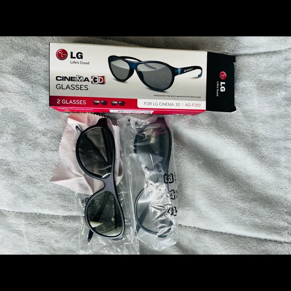 New nwt LG 3D cinema Glasses (2)